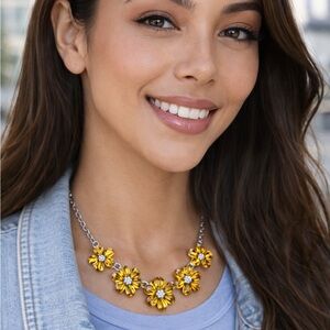 Paparazzi Yellow Blossom Necklace